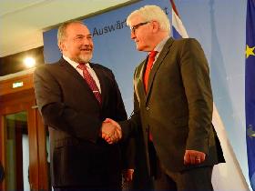 Außenminister Liberman und sein Amtskollege Steinmeier (Foto: Mark Caldwell)