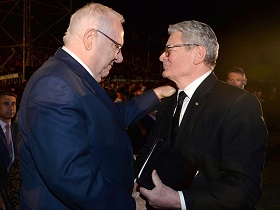 Staatspräsident Rivlin mit Bundespräsident Gauck im Museum der Ghetto-Kämpfer (Foto: GPO/Mark Neiman)