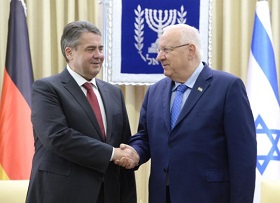 Bundesaußenminister Gabriel und Staatspräsident Rivlin (Foto: Mark Neiman/GPO)